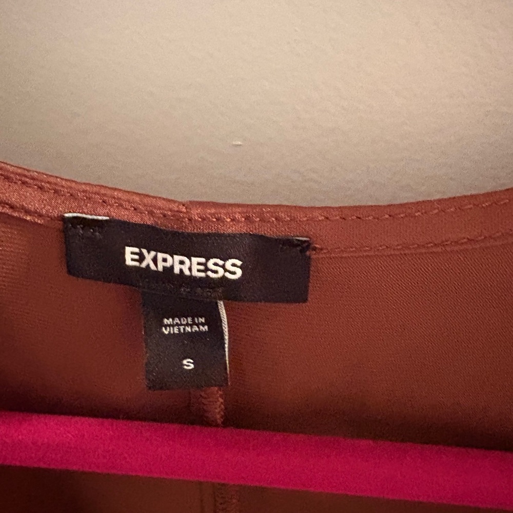 Express Rust Wrap Blouse - Picture 3 of 5